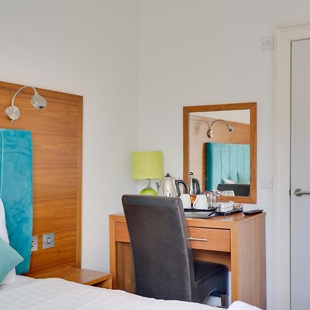 The County Hotel - Self Check-In, Ultra Fast Wi-Fi, Free Parking, Central Location Selkirk Dış mekan fotoğraf