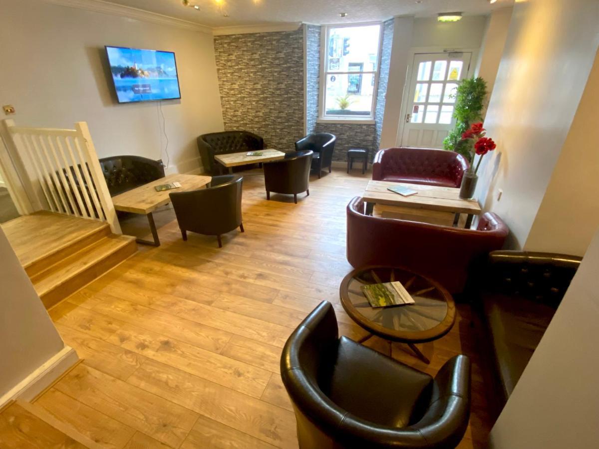 The County Hotel - Self Check-In, Ultra Fast Wi-Fi, Free Parking, Central Location Selkirk Dış mekan fotoğraf