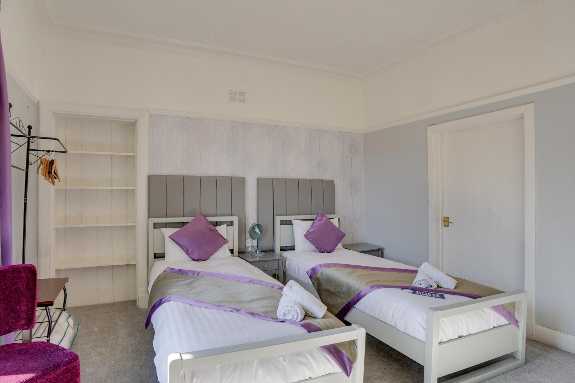 The County Hotel - Self Check-In, Ultra Fast Wi-Fi, Free Parking, Central Location Selkirk Dış mekan fotoğraf