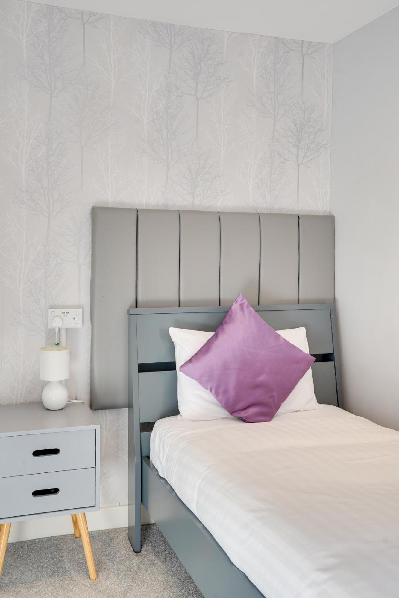 The County Hotel - Self Check-In, Ultra Fast Wi-Fi, Free Parking, Central Location Selkirk Dış mekan fotoğraf