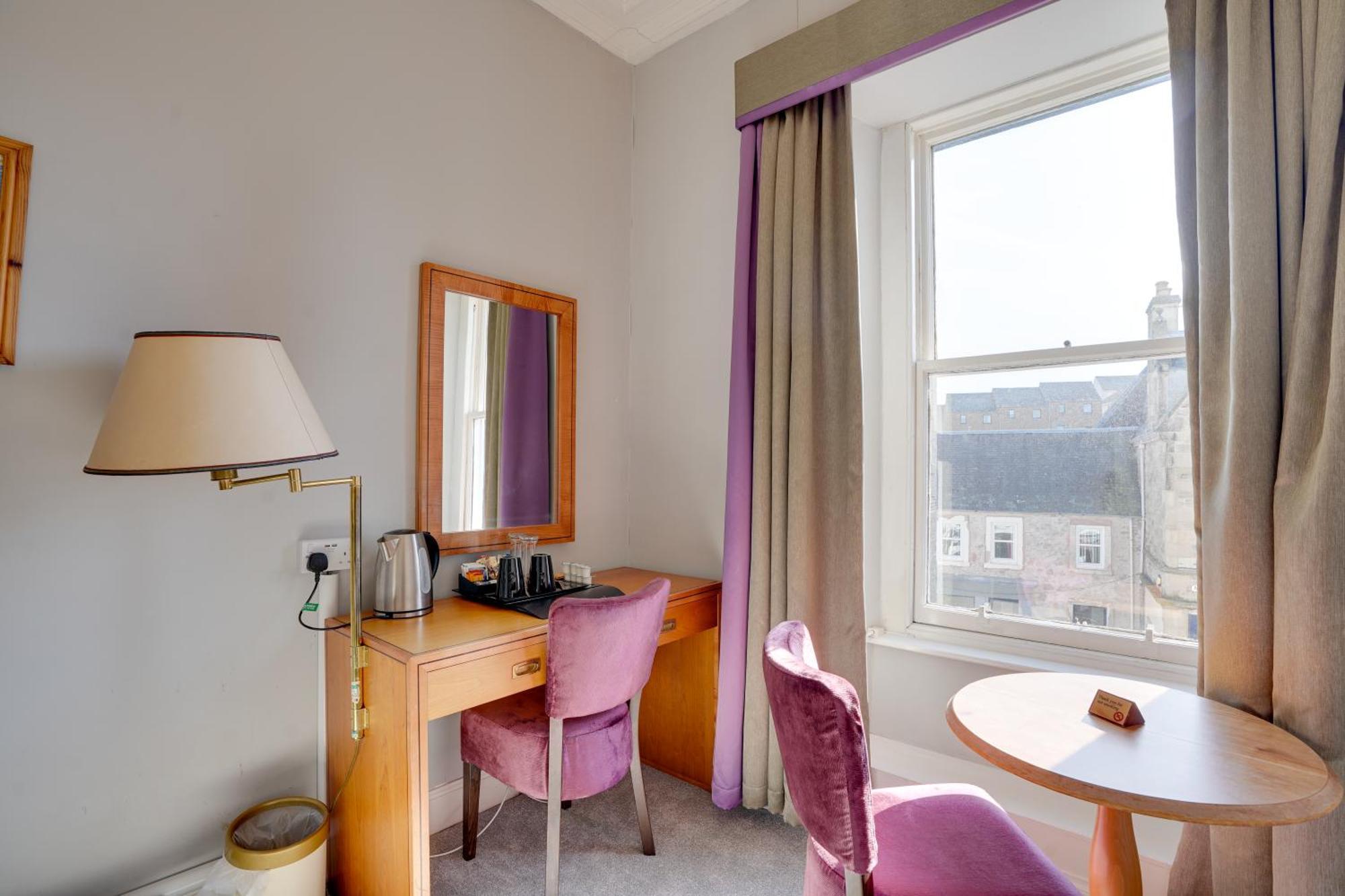 The County Hotel - Self Check-In, Ultra Fast Wi-Fi, Free Parking, Central Location Selkirk Dış mekan fotoğraf