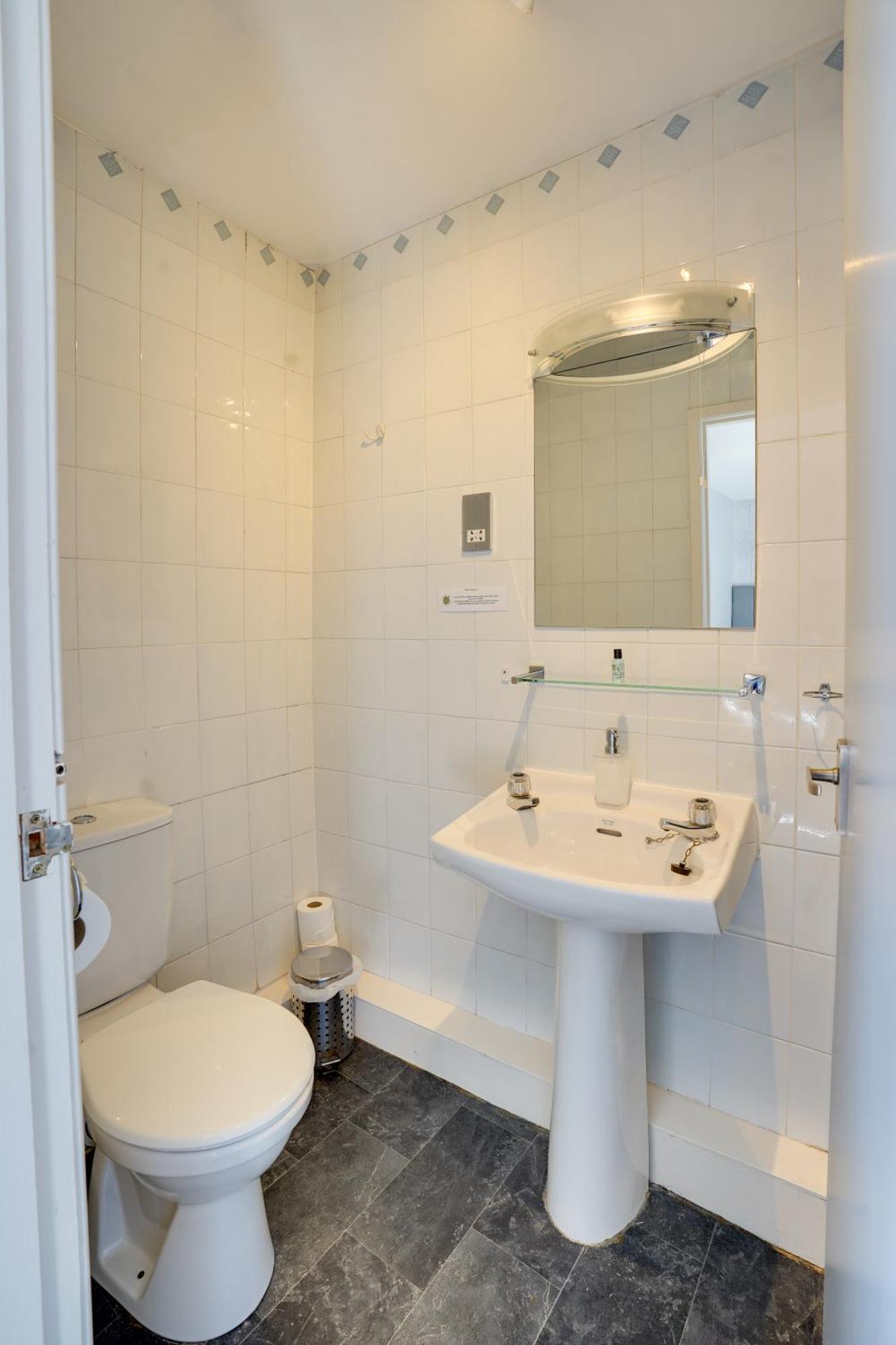 The County Hotel - Self Check-In, Ultra Fast Wi-Fi, Free Parking, Central Location Selkirk Dış mekan fotoğraf