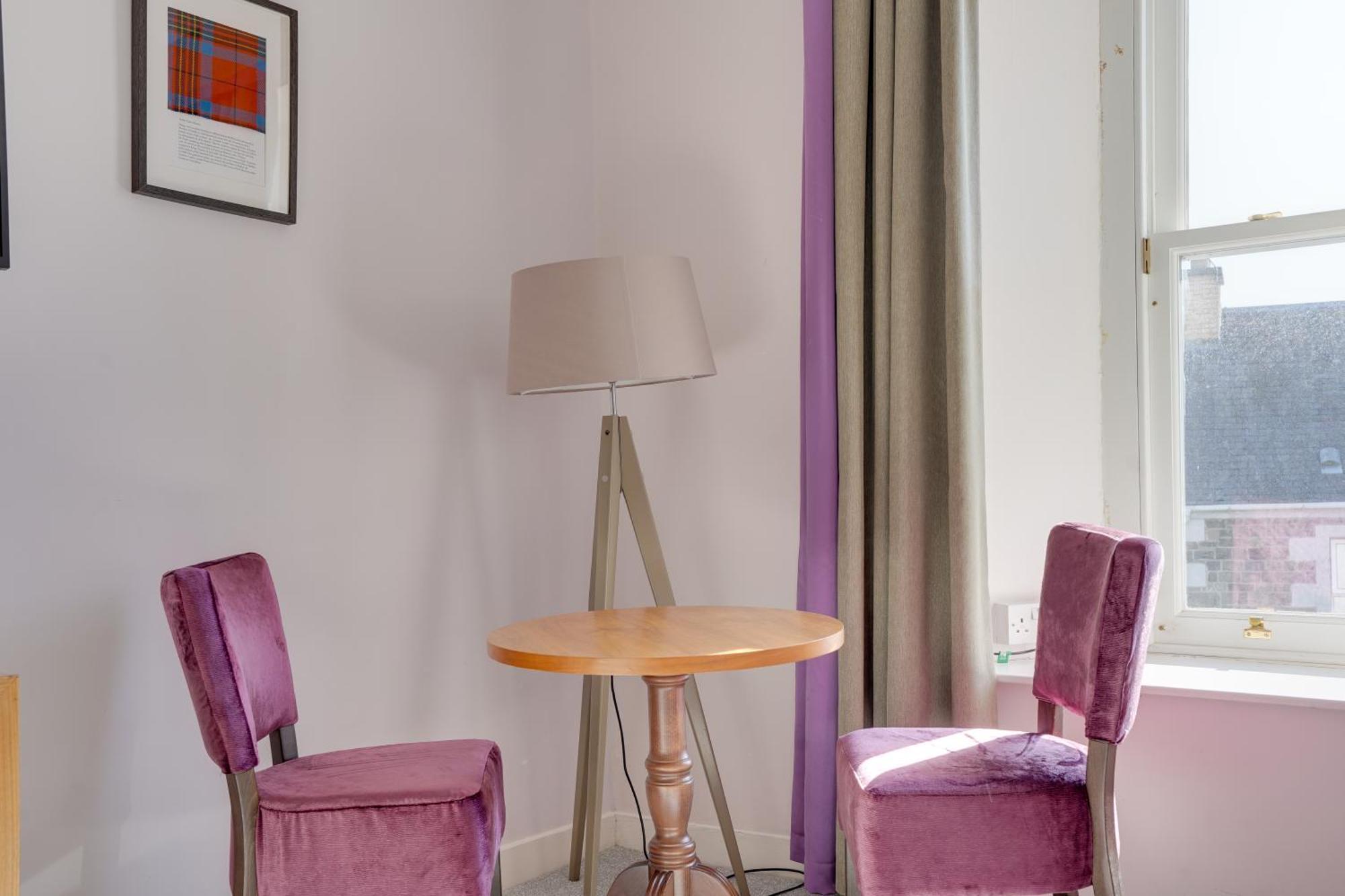 The County Hotel - Self Check-In, Ultra Fast Wi-Fi, Free Parking, Central Location Selkirk Dış mekan fotoğraf